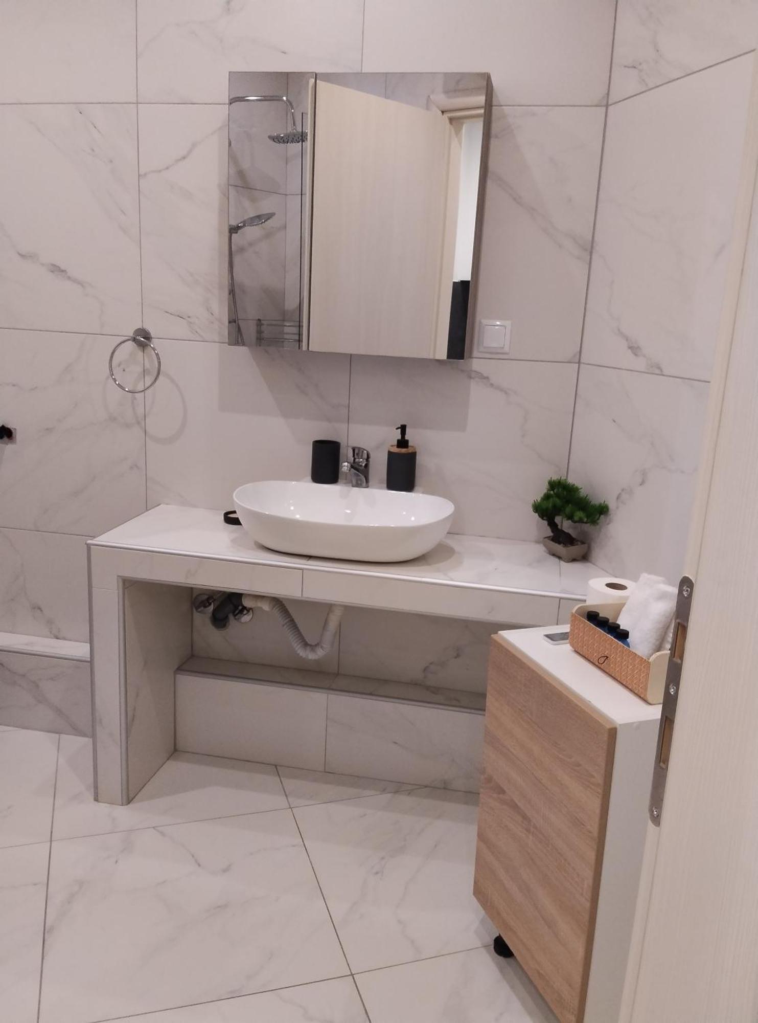 וריה Domus Apartment - City Center מראה חיצוני תמונה